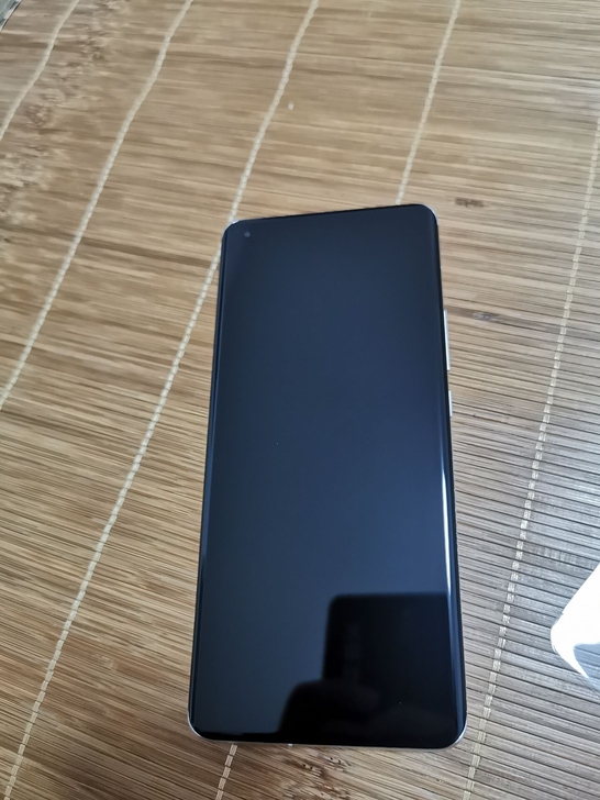 小米11ultra 12+256白色,4月...