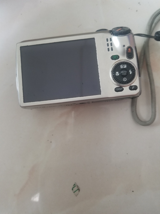富士数码相机。f305exr，长焦数码相机...