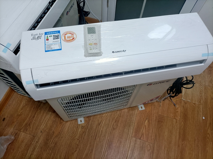 全新格力大1.5匹冷暖变频壁挂式空调,没有...