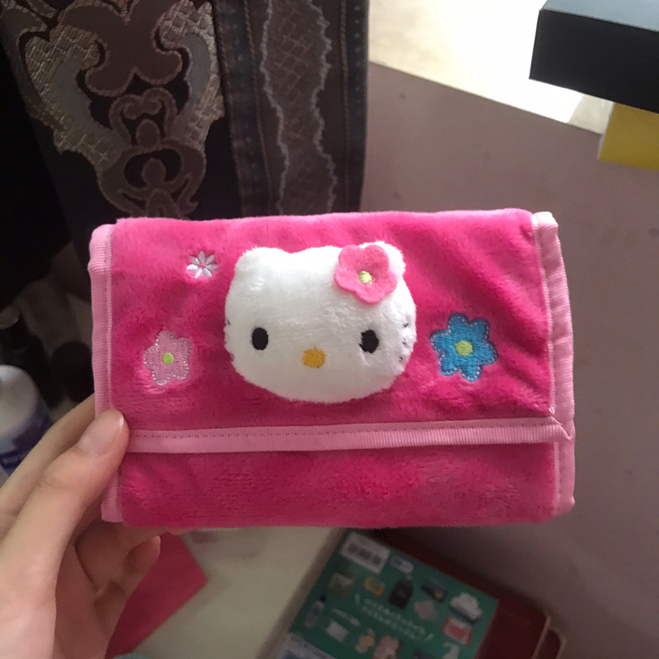 hellokitty hellokitty...