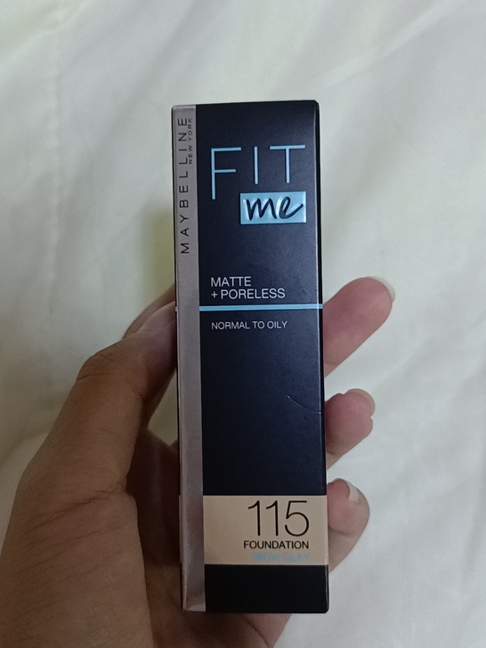 美宝莲全新粉底液