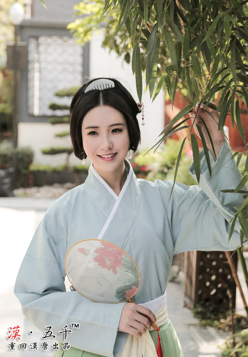 重回汉唐出品汉服 水蓝绿交领襦裙