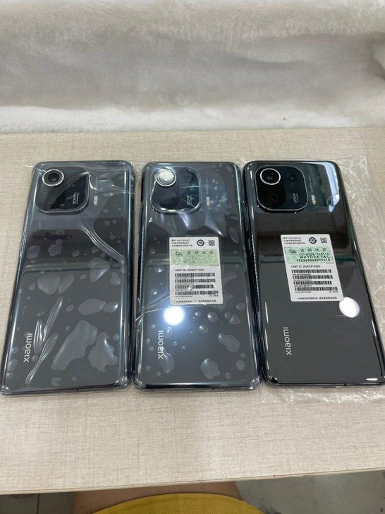 小米11pro 8+256g黑色 无拆无修...