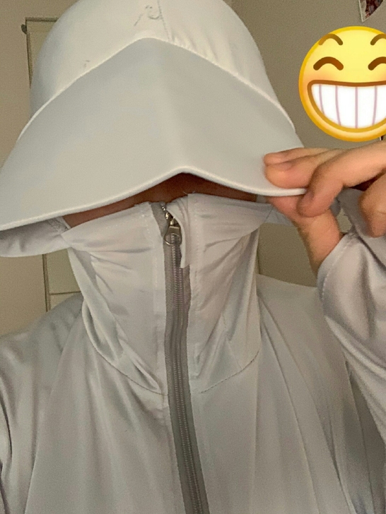 送同事的冰丝防晒衣还余4套一直闲置这着,现...