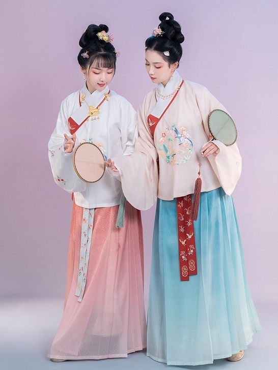 重回汉唐原创汉服女正品【美人图鉴-倚榻观雀】