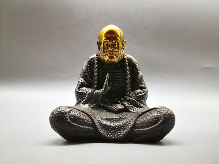 仿古鎏金达摩祖师，古香古色，做工精湛，形制...