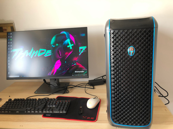 雷神i7-10700台式电脑，原机装的是1...