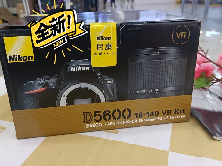 尼康D5600(18-140套头〉