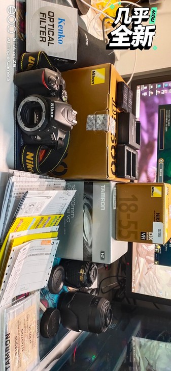 出尼康D5600单反相机,带俩VC防抖镜头...
