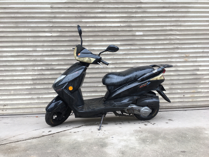 精品迅鹰125踏板车,车况性能良好,代步绝...