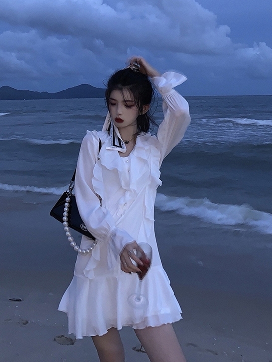 chic温柔法式收腰显瘦甜美初恋白色荷叶边...