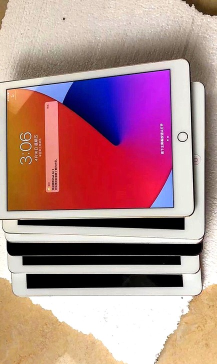 闲置二手苹果iPad低价处理 工作室倒闭9...