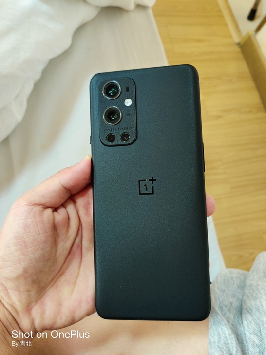 出一加9pro 顶配黑洞，6月12购入，贼...