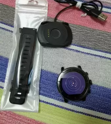 华米手表二代，自己的闲置。已清洗干净，贴膜...