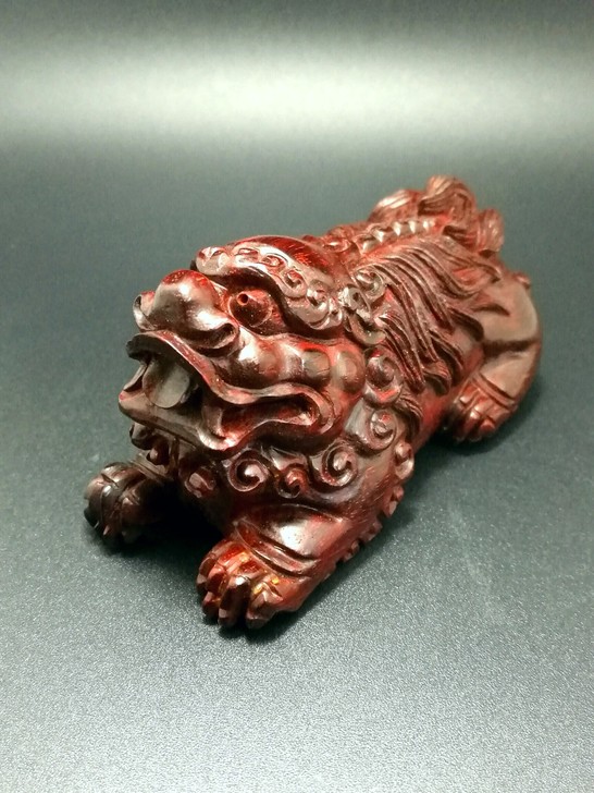 正宗印度小叶紫檀狮子文镇（镇纸）一对，大师...