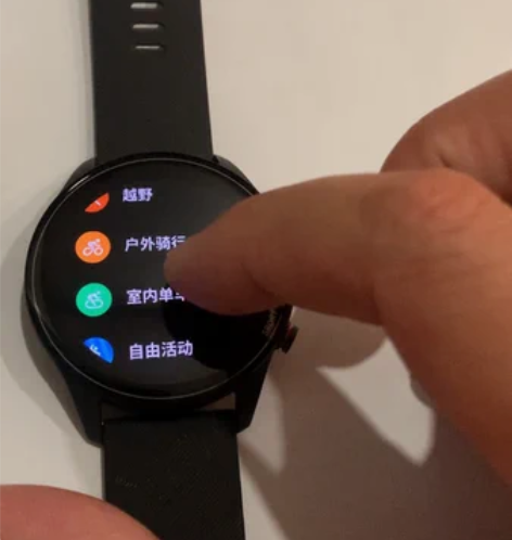 小米color运动手表,续航一周时间。 带...
