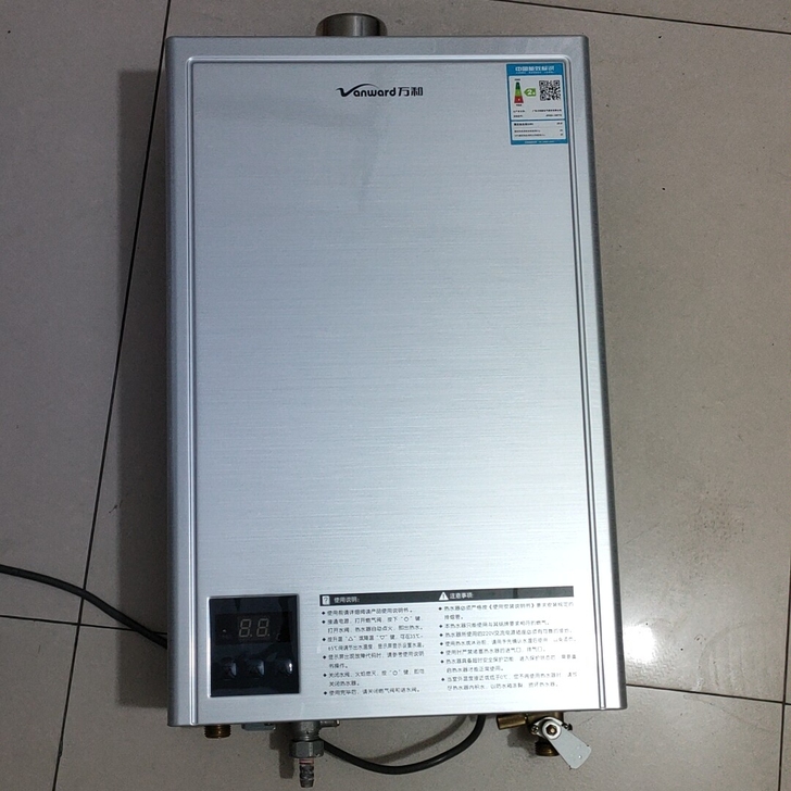 液化气燃气热水器就用了两个月,