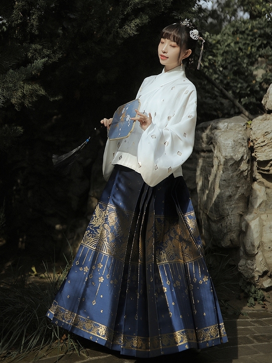 【十三余 小豆蔻儿】[花鸟行吟] 六色交领...