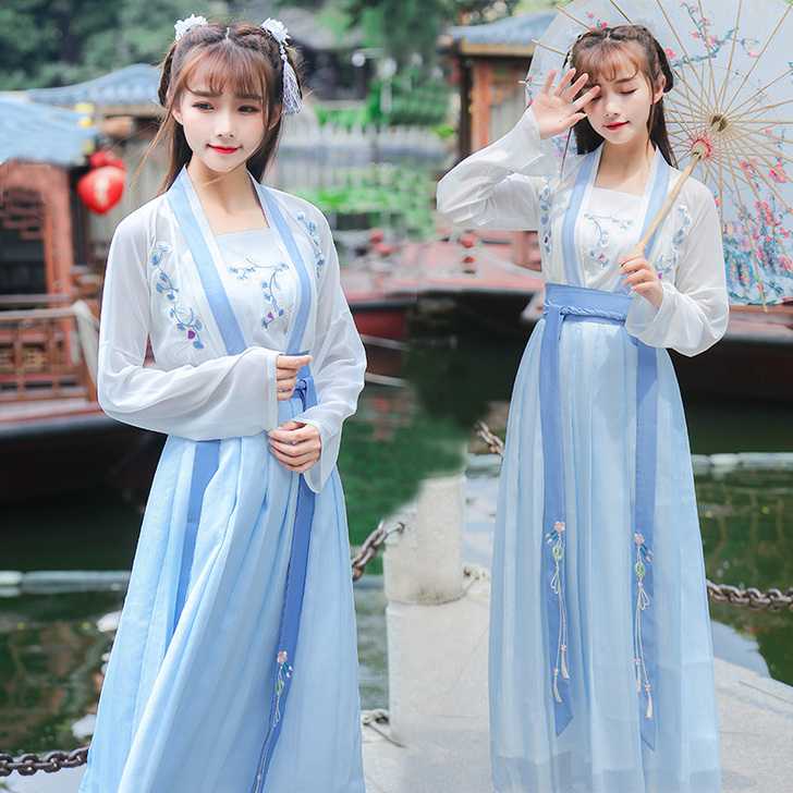 悦洛秀汉服女