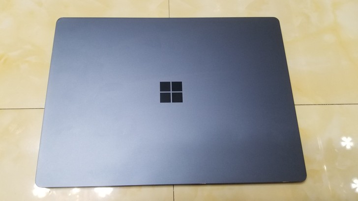 微软Surface Laptop笔记本，触...