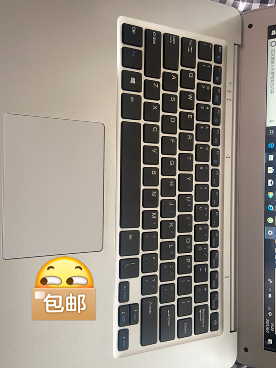 使用过几次，一直放在手里，几乎全新，带鼠标...