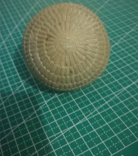 古董棒球垒球 家中翻出来的不明球体，不知道...