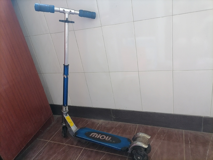 少儿滑板车