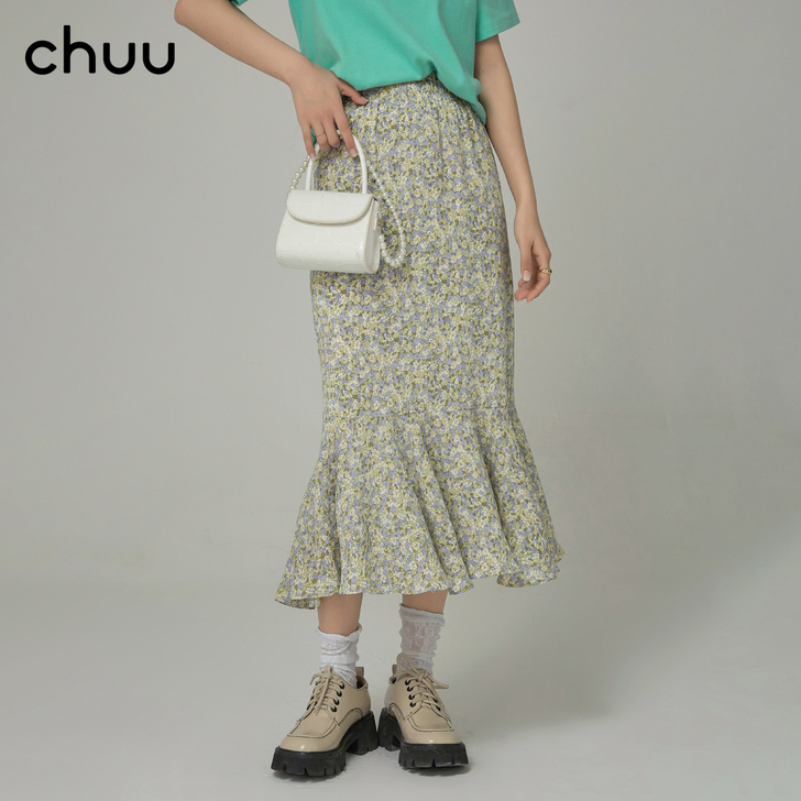 CHUU碎花荷叶边鱼尾裙女2021年新款春...