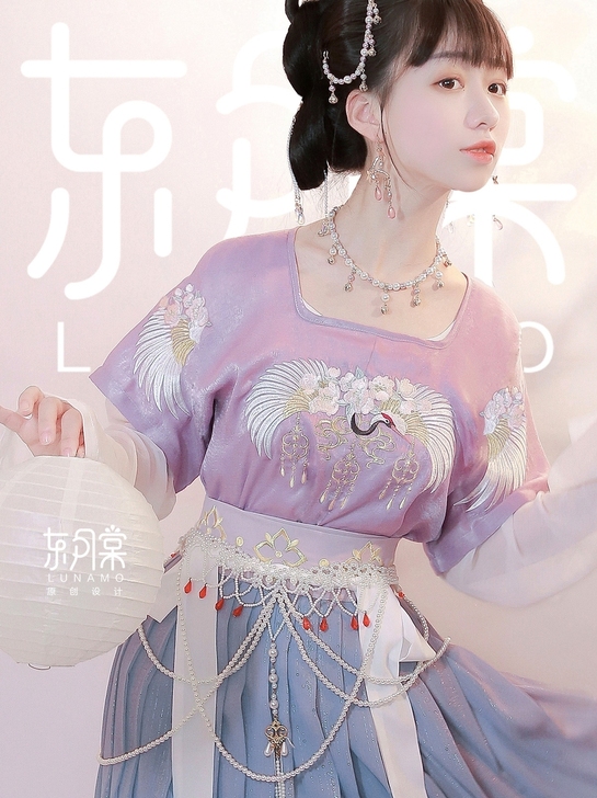 东月棠 鹤棠##amp；bull；酒 三件...