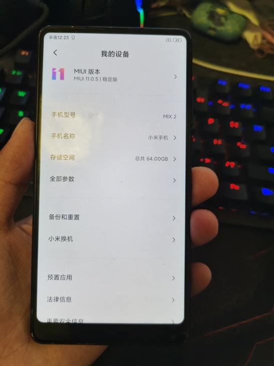 小米mix2，配置6+64，成色一般，右下...