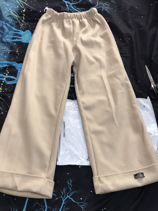 全新全新 今天清一波全新衣服 这条毛呢阔腿...