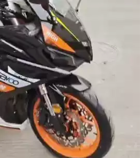 台荣TR400！双缸，水冷！TFT液晶屏！...