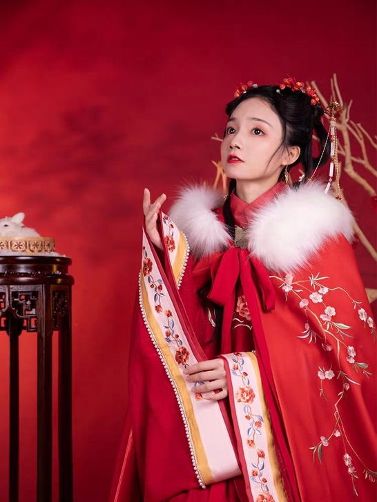 栀衣汉服披风