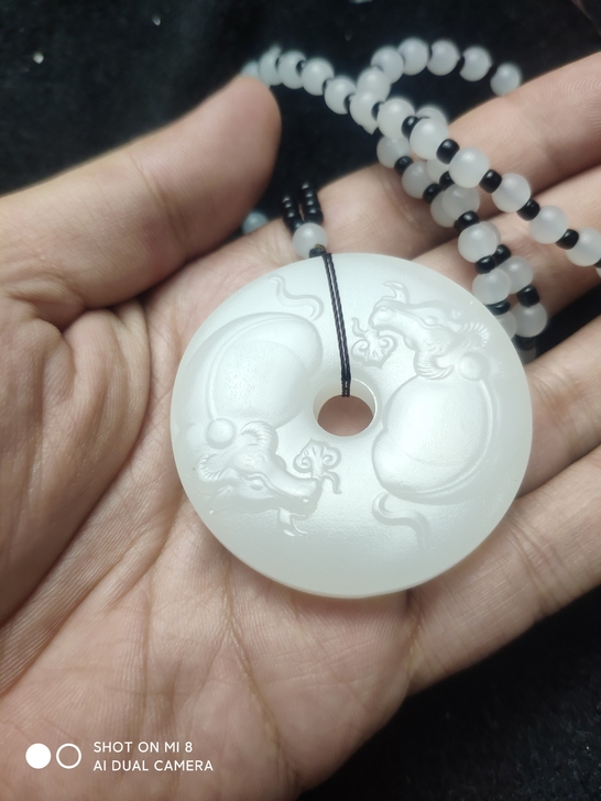 玉雕工作室不开了剩下来的平安扣处理了  直...
