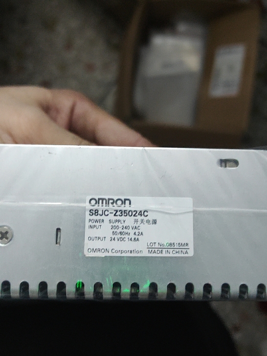欧姆龙开关电源s8jc-z35024c,1...