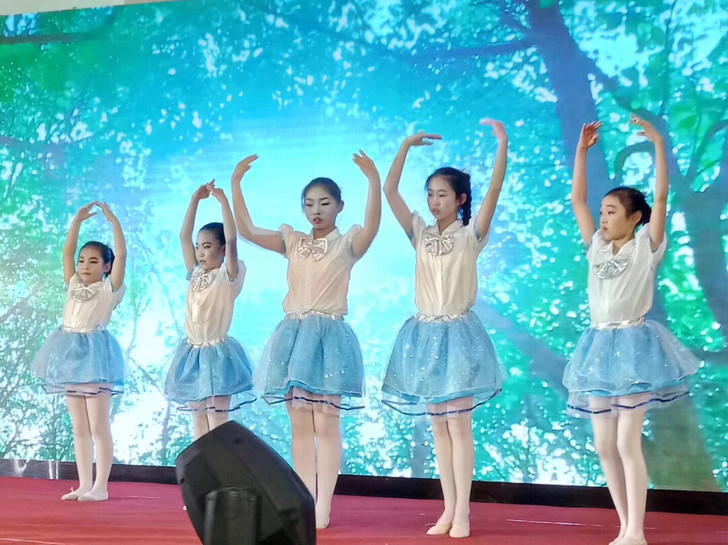 儿童表演服，中国舞服饰，青春校园服，适合1...