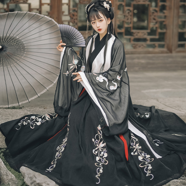 云芳晴月殊仙汉服女中国风正品原创刺绣交领齐...