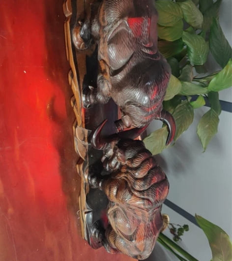 摆件,木雕,有损 感兴趣的话点“我想要”和...