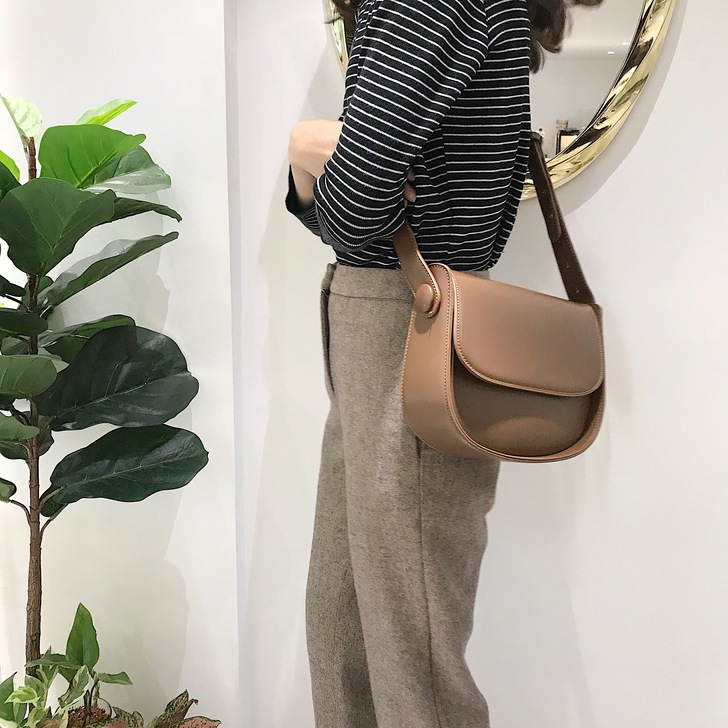 斜挎包包女2020春夏新款半圆马鞍包韩国i...