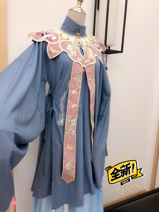 全新 自己汉服店的衣服 236.8一套