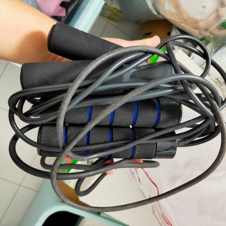 力量型跳绳,两根,每根10元,不包邮