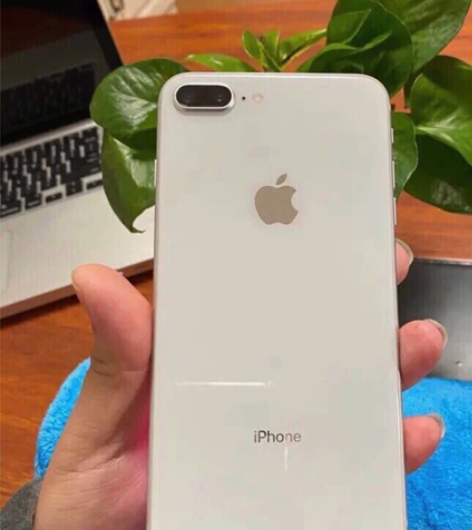 iPhone8P 几乎全新 苹果8plus...