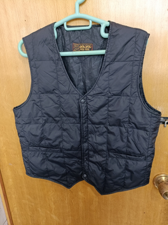 二手鸭鸭男士羽绒服180号偏小,不议价包邮
