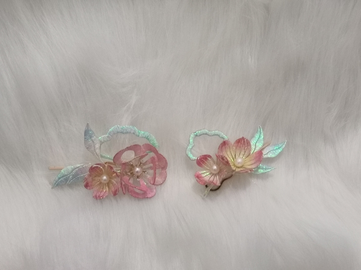 幻彩缠花发钗左右一对