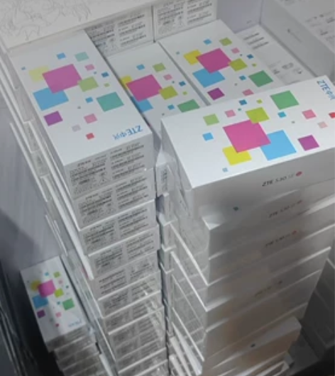 ZTE/中兴S30，8+128，5G手机，...