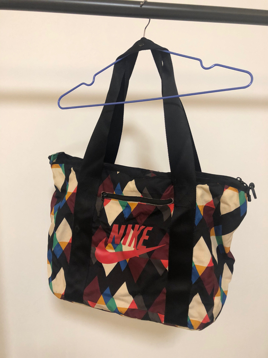耐克Nike休闲挎包笔记本电脑单肩拎包托特...