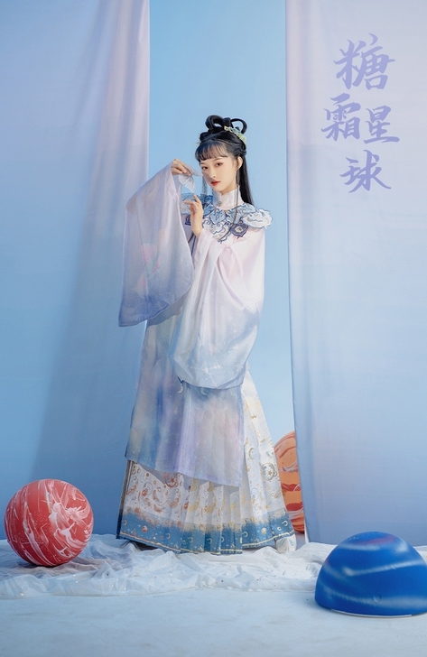 【出】七月夕家的糖霜星球，买了长衫马面，二...