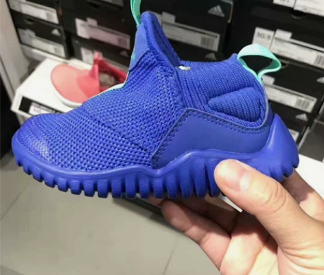 奥特莱斯代购～Adidas 幼童 阿迪小海...