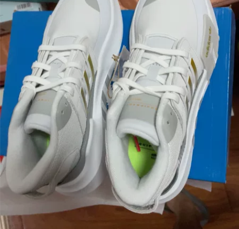 三叶草(adidas)阿迪 EQT BAS...