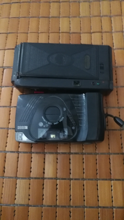 汤姆AW818+理光FF-9D胶卷照相机2...